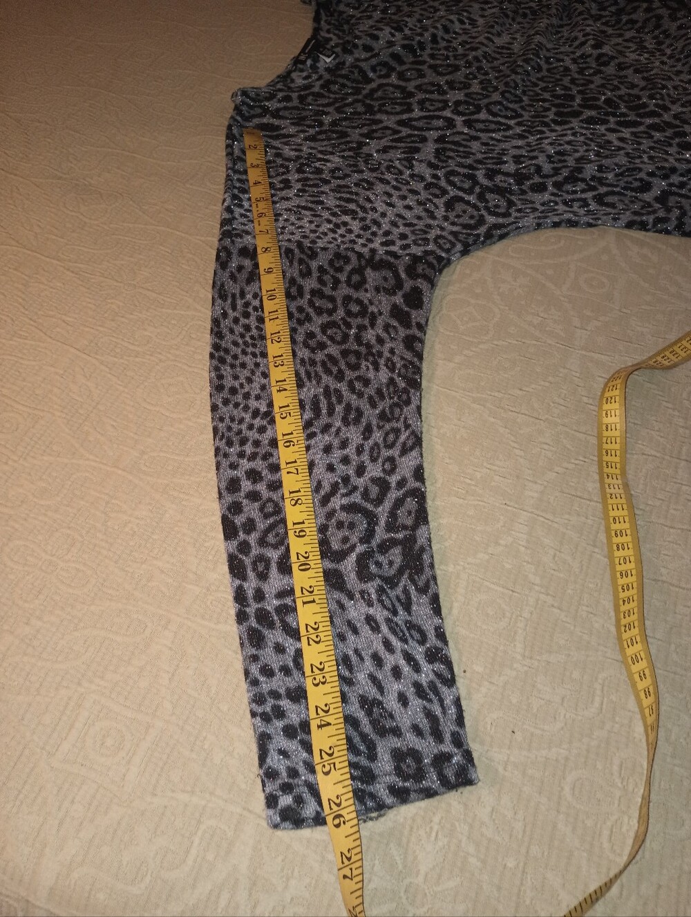 INC International Concepts Grey and Black Leopard-Print Long Sleeve Top SZ18-20 - Picture 5 of 7